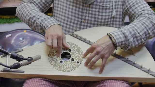 Как играть на гуслях Разбираем красивый наигрыш с нуля. смотреть онлайн