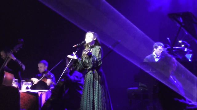 Елена Минина. Дни бегут. 