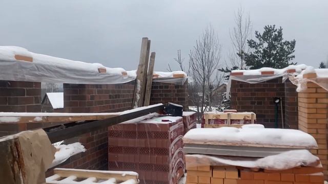09.12.22. Продолжаем с навесом/гаражом. Сняла мерки со второго не достроенного этажа.