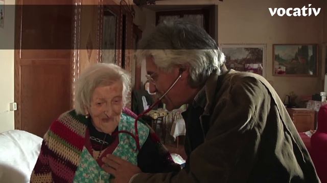 World’s Oldest Person Credits Raw Eggs смотреть онлайн