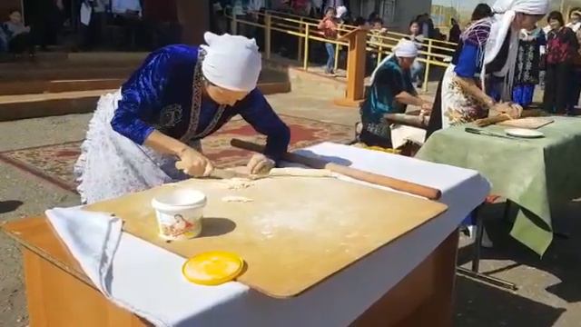 Наурыз. Кеспе кесу. Əлия. смотреть онлайн