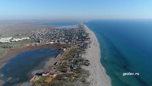 Поповка, Республика Крым. Вид с высоты птичьего полета. смотреть онлайн