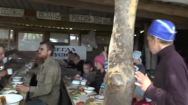 Обед в разных местах смотреть онлайн