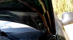 Снимаем капот на DAEWOO.