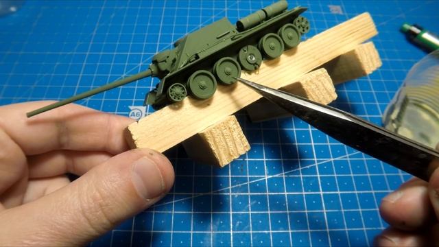 Покраска КИСТЯМИ без Грунтовки и Баллончиков. Модель СУ-100 ЗВЕЗДА 1/72 смотреть онлайн