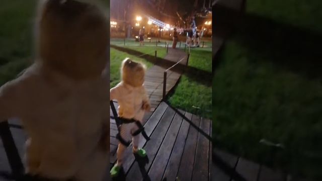 Парк Горького Верёвочный Городок Харьков Я сяду в белый самолет смотреть онлайн
