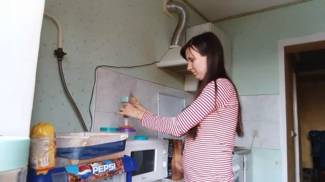 РЕАКЦИЯ БАБУШКИ: внучка сделала уборку смотреть онлайн