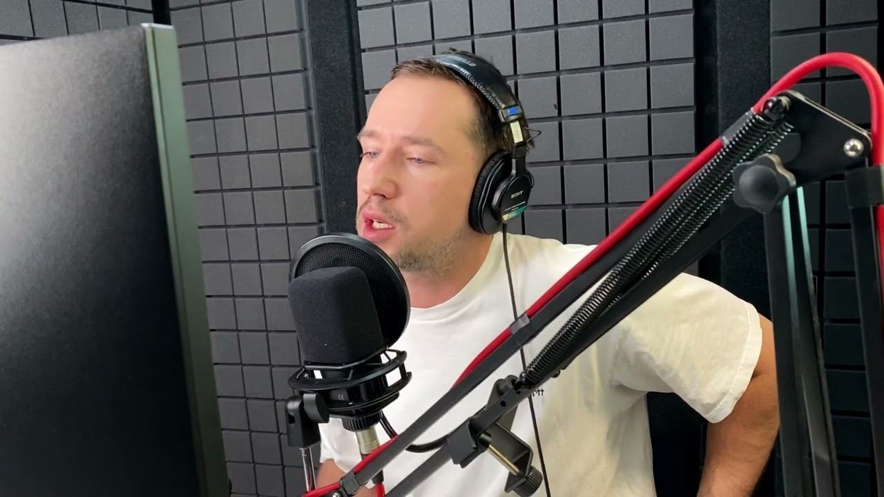 #Голосамиавтора| Егор Корешков читает отрывок из произведения Евгения Замятина «Мы» смотреть онлайн