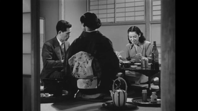 EARLY SUMMER (1951) Movieclip - Setsuko Hara, Chishû Ryû, Chikage Awashima смотреть онлайн