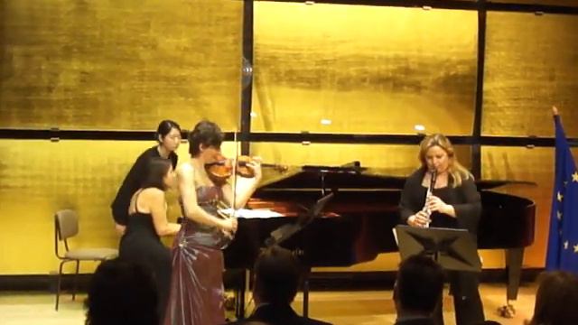 Schostakovich- Walz 3, Albena Danailova, Denitsa Laffchieva, Maria Prinz (violin, clarinet, piano) смотреть онлайн