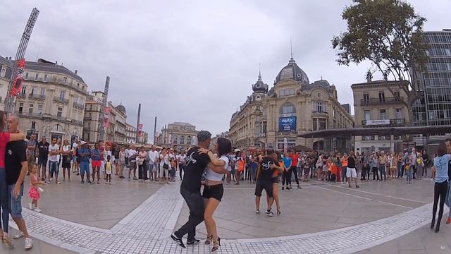 Zak y Giusy Bachata Sensual - Flashmob de rentrée 2016/2017 смотреть онлайн