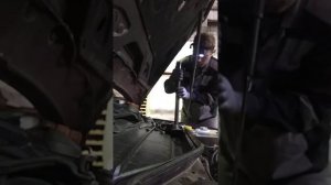 АУДИ 100 С4 ЗАМЕНА ПЕРЕДНИХ АМОРТИЗАТОРОВ (КАРТРИДЖЕЙ)