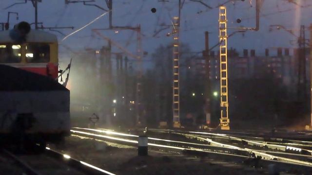 Электропоезд ЭП2Д-0082 ЦППК Рэкс станция Малоярославец 11.04.2021 |EP2D-0082 CPPK Rex suburban trai смотреть онлайн