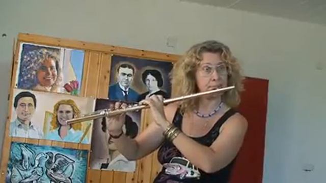 FLIGHT OF THE BUMBLE BEE BY R KORSAKOV FLUTE VIRTUOSO MARIA MAZARAKIS смотреть онлайн