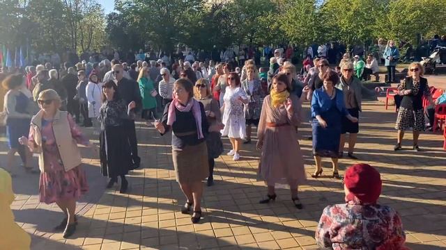 Танцы в Солигорске смотреть онлайн