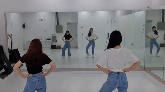 HWASA (화사) Maria Dance Cover