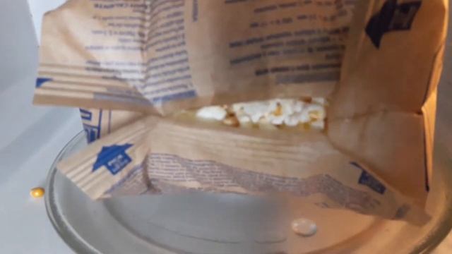 Попкорн в микроволновке - Как Правильно Готовить смотреть онлайн