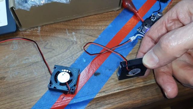 Frankentrain Laboratories Lot going on. #1 Mini Mill roller bearings #2 tender cooling fan #3 PWM смотреть онлайн