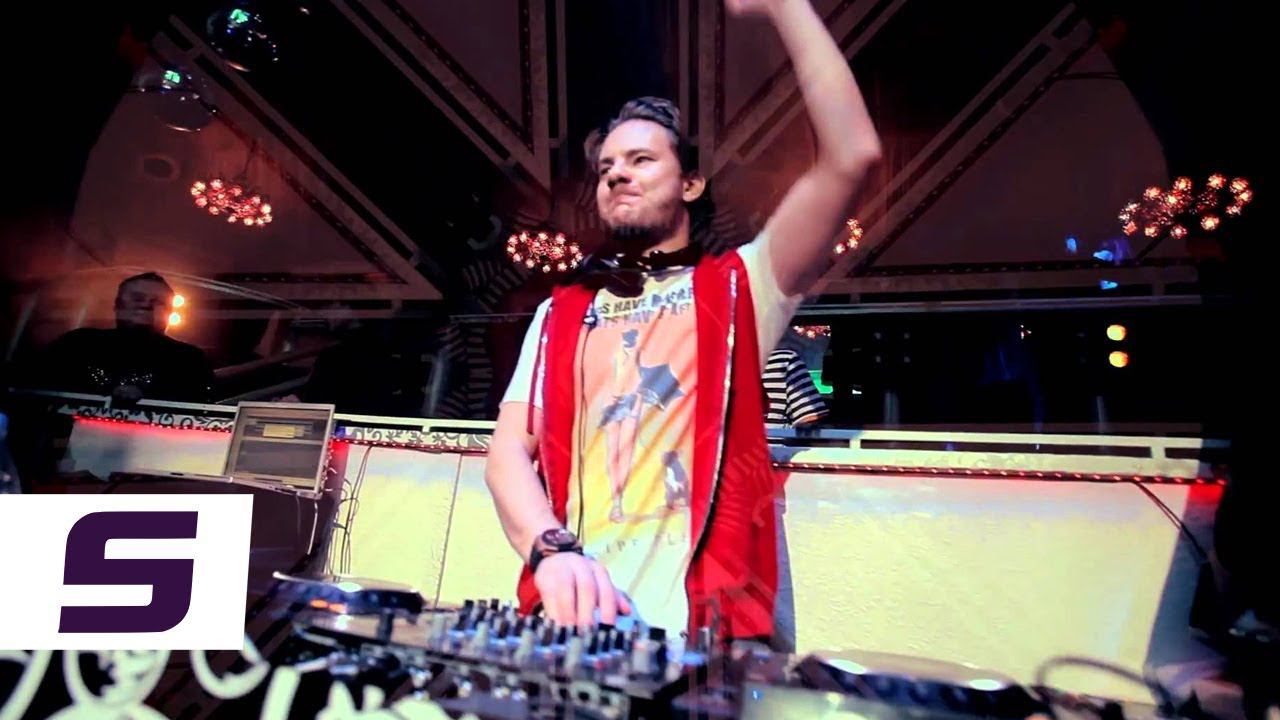 DJ Smash - Young Hearts Live (Bday Music Box) смотреть онлайн