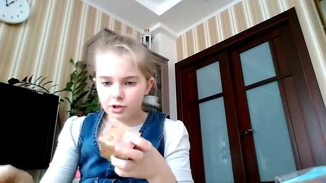 Доделываем упаковку на 8 марта для кукол часть 4 смотреть онлайн