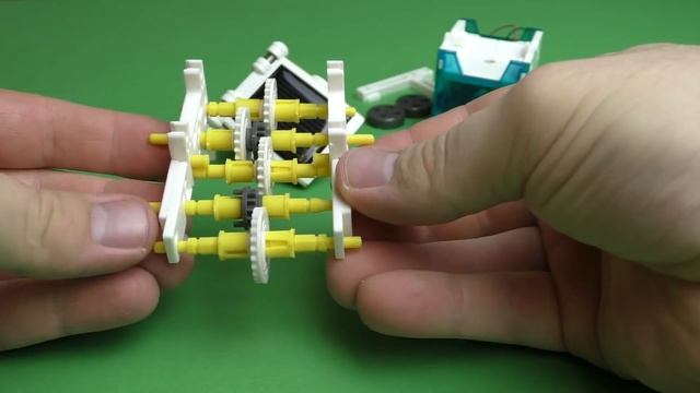 Solar Robot Quadru-bot assembly and Testrun смотреть онлайн