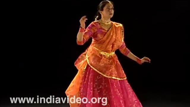 Kathak Dance by Pali Chandra Choro Choro Bihari смотреть онлайн