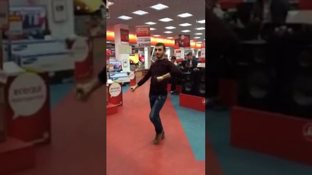 Лезгинка в Волгодонске ТРЦ(Турк) смотреть онлайн