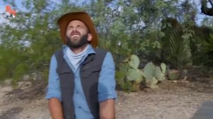 УКУС ГИГАНТСКОЙ СКОЛОПЕНДРЫ (Ядовитая многоножка укусила в руку) Койот Питерсон на русском