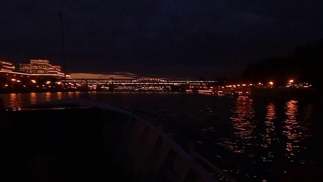 Еду в Москву и читаю ПОРТРЕТ ДОРИАНА ГРЕЙ//ЧИТАТЕЛЬСКИЙ ВЛОГ//book marina смотреть онлайн