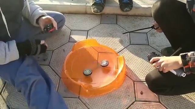 Как Клуб блейдеров с Макс Плеер сражались смотреть онлайн