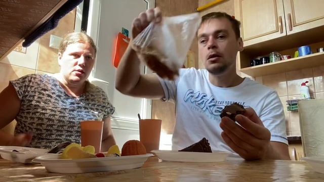 МУКБАНГ/ ПРОБУЕМ ДОРОГИЕ СЛАДОСТИ ИЗ БОЧЕК, 1800 - 1 кг?