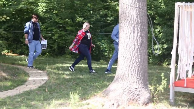 Летний корпоратив в стиле 90-х смотреть онлайн