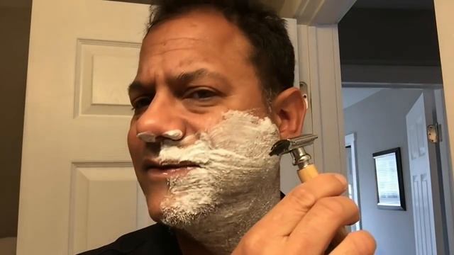 ONE BLADE vs. Wet Shave? | powered by LUTZSHOP.COM смотреть онлайн