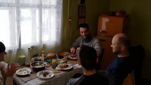 К белорусским сельским блогерам на хутор приехал журналист с tut.by . Отвечаем на все вопросы .