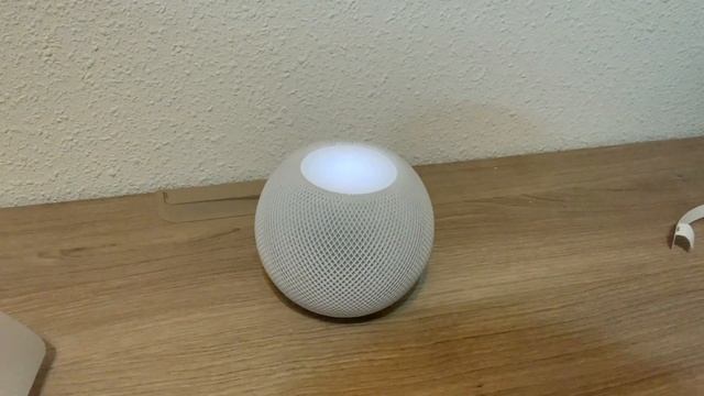 Un HomePod mini en casa смотреть онлайн