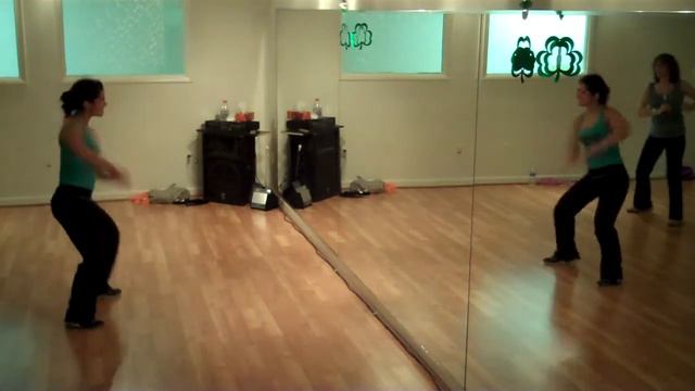 Zumba Valeria Cumbia from Argentina.mp4 смотреть онлайн