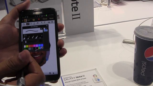 Samsung Galaxy Note 2 (II) How-To Cut Out Head, Draw, Text & Send смотреть онлайн