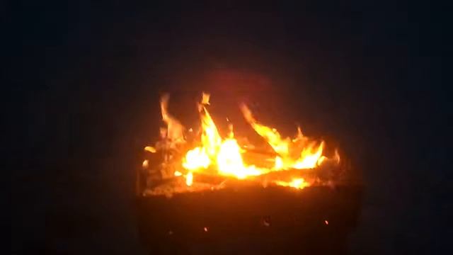 Шашлычок, скоро будет, холодным зимним вечером на краю деревни смотреть онлайн