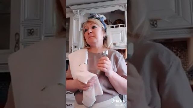 Ты ботинки почистила? Федяяяя мне надо... смотреть онлайн