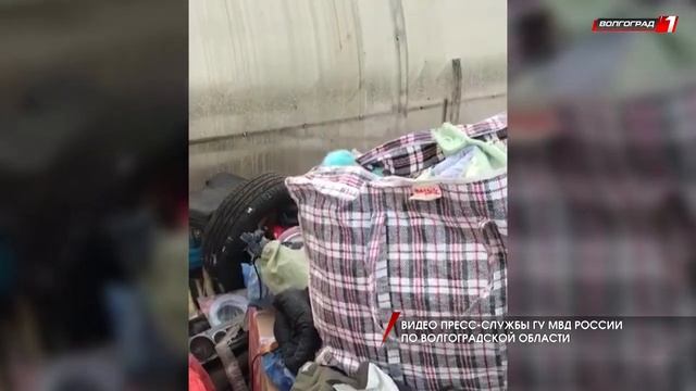 ПОЛИЦЕЙСКИЕ В КРАСНОАРМЕЙСКОМ РАЙОНЕ ЗАДЕРЖАЛИ ДАЧНОГО ВОРА смотреть онлайн