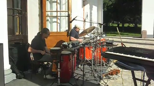 Два барабанщика и друзья, Дом Культуры ВВЦ смотреть онлайн