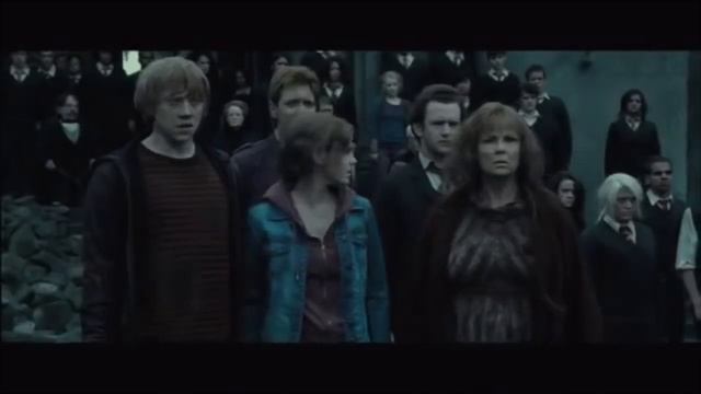 Гарри Поттер. Вырезанная сцена. Дары смерти часть 2/ Battle Of Hogwarts  Draco As A Good Guy