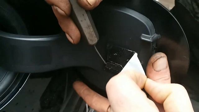 Как снять лючок бензобака на Ford Explorer 2011 смотреть онлайн