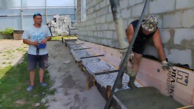 заливка отмостки(2)