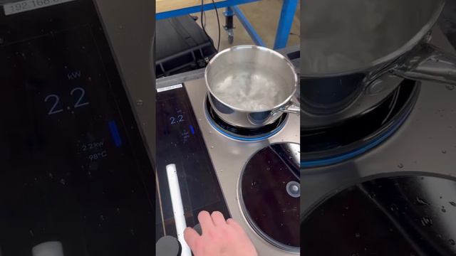 The Tesla of stoves, can boil water instantly | Tech News | Tech Hours смотреть онлайн