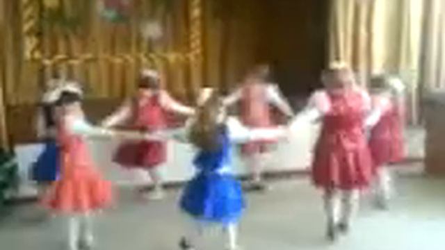 Танец "Мама" 8 марта 2011. смотреть онлайн