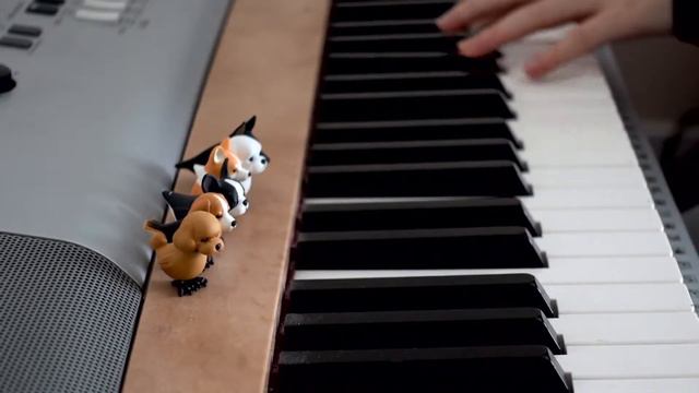 Merry Go Round of Life - Howl's Moving Castle OST (Piano) смотреть онлайн