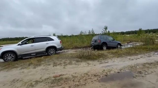 Авто тест КИА СОРЕНТО ТЯНЕТ МИТСУБИСИ ПАДЖЕРО!!! смотреть онлайн