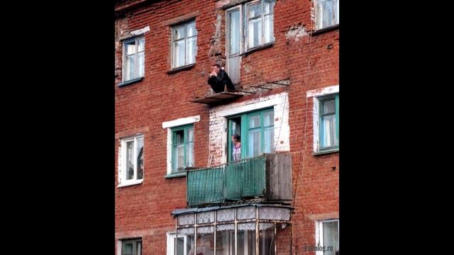 Поручик Голицын / песня о ЖКХ / Четвертые сутки не топят в квартире / Славич Мороз смотреть онлайн