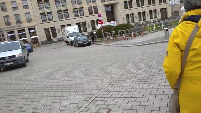 Брунденбургские ворота смотреть онлайн